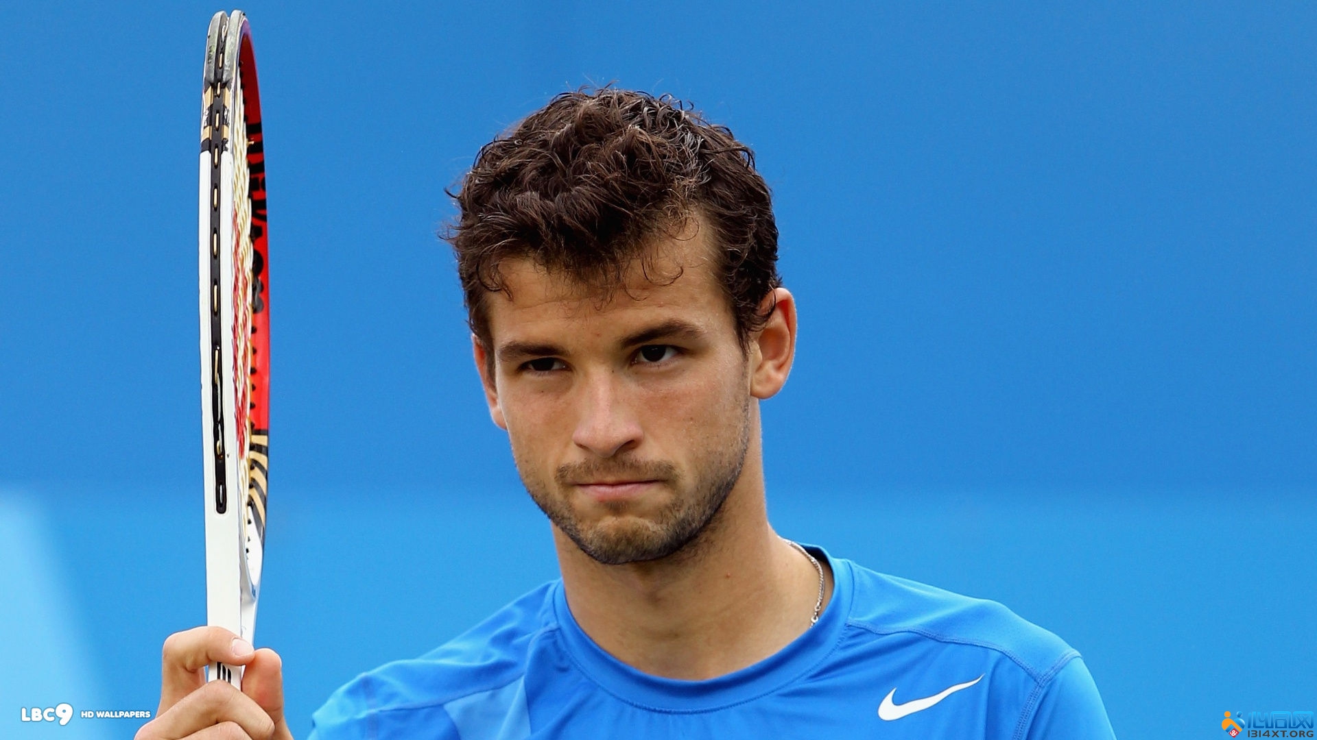 严密防守下 严密防守下