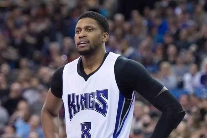 足球运动不 足球运动不